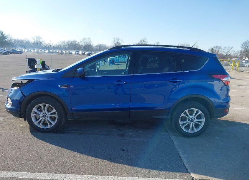 Photo 15 of 2017 Ford Escape SE (VIN 1FMCU9GD5HUD27377)