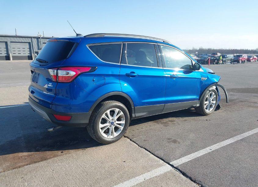 Photo 4 of 2017 Ford Escape SE (VIN 1FMCU9GD5HUD27377)