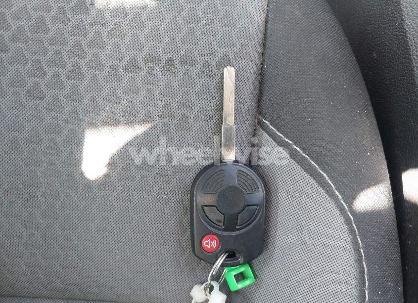 Photo 11 of 2017 Ford Escape SE (VIN 1FMCU9GD5HUD30862)