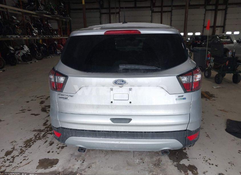Photo 16 of 2017 Ford Escape SE (VIN 1FMCU9GD5HUD52439)