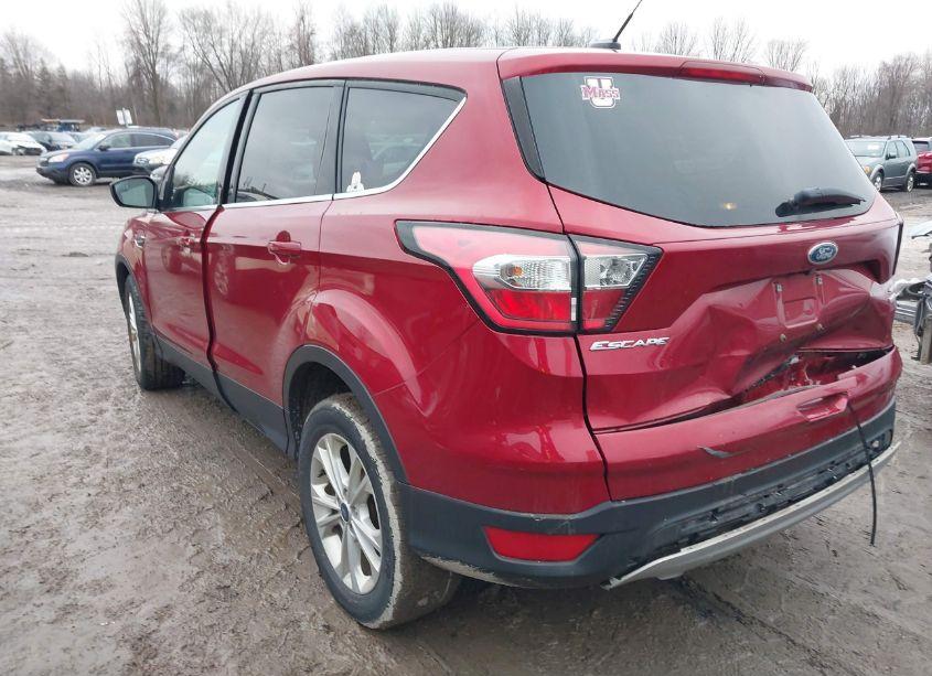 Photo 3 of 2017 Ford Escape SE (VIN 1FMCU9GD5HUD71315)