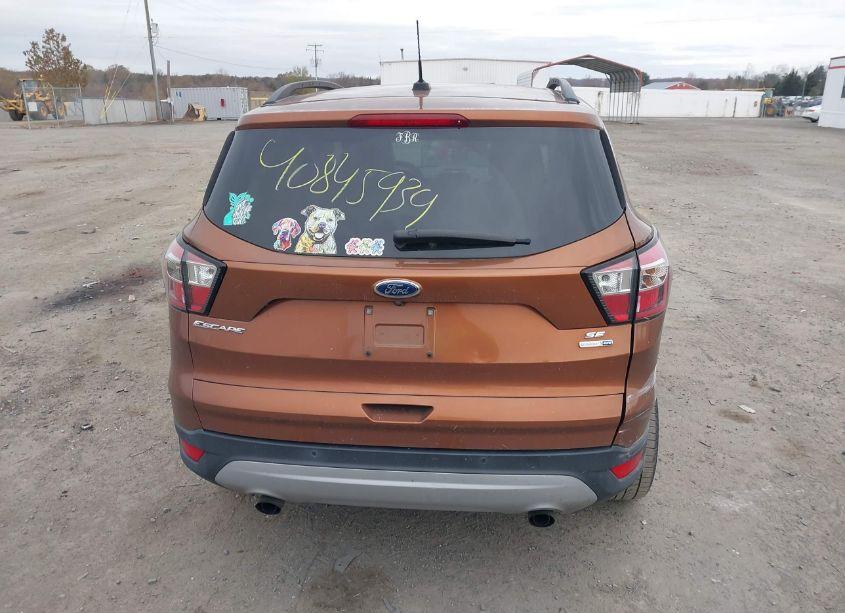 Photo 16 of 2017 Ford Escape SE (VIN 1FMCU9GD5HUD99485)