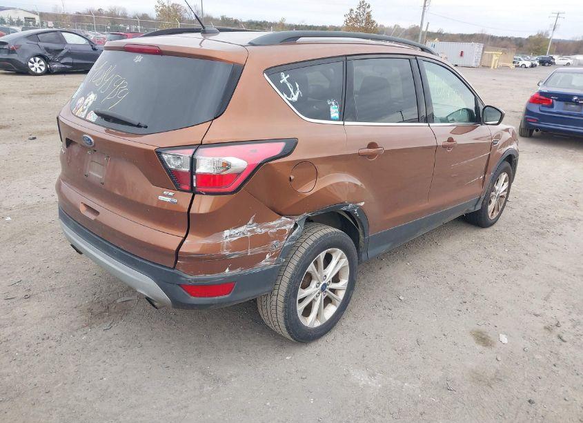 Photo 4 of 2017 Ford Escape SE (VIN 1FMCU9GD5HUD99485)