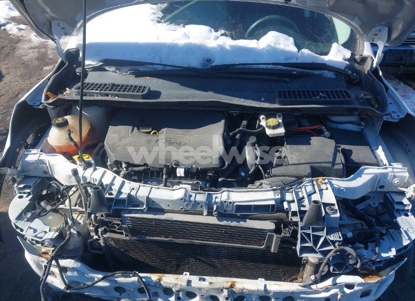 Photo 10 of 2017 Ford Escape SE (VIN 1FMCU9GD5HUE49141)