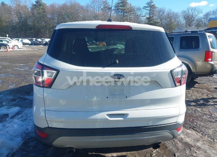 Photo 17 of 2017 Ford Escape SE (VIN 1FMCU9GD5HUE49141)