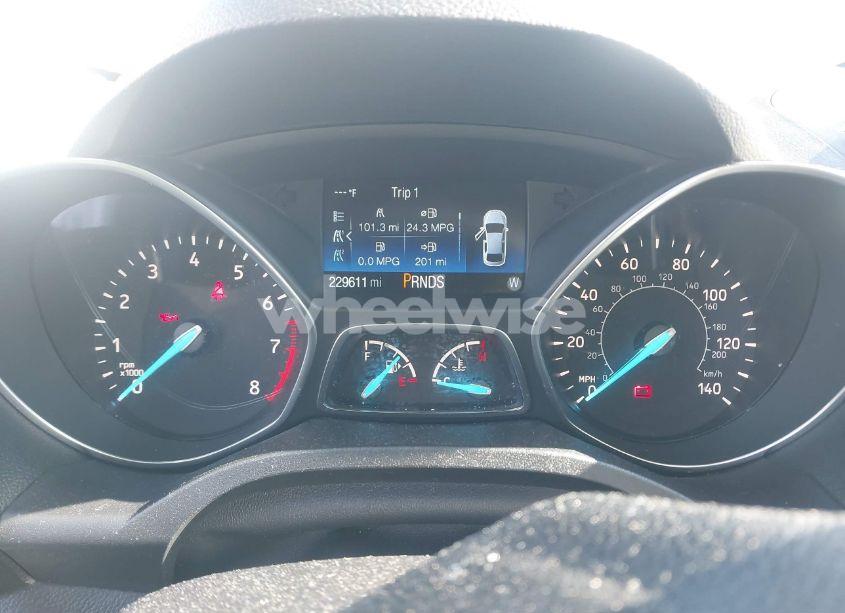 Photo 7 of 2017 Ford Escape SE (VIN 1FMCU9GD5HUE49141)