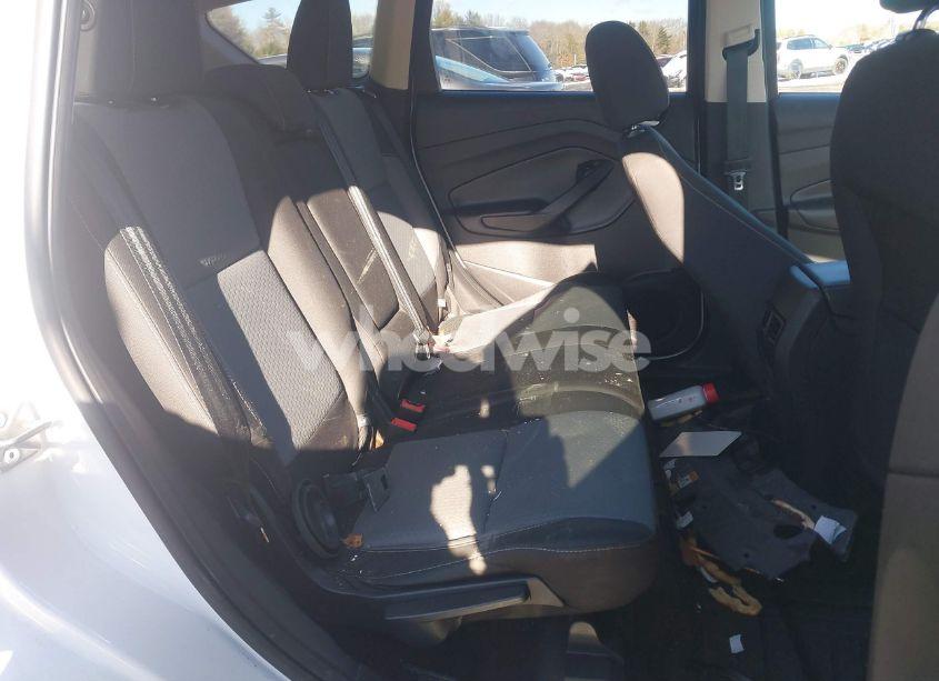Photo 8 of 2017 Ford Escape SE (VIN 1FMCU9GD5HUE49141)