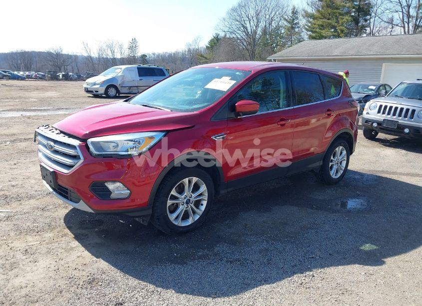 Photo 2 of 2017 Ford Escape SE (VIN 1FMCU9GD5HUE71186)