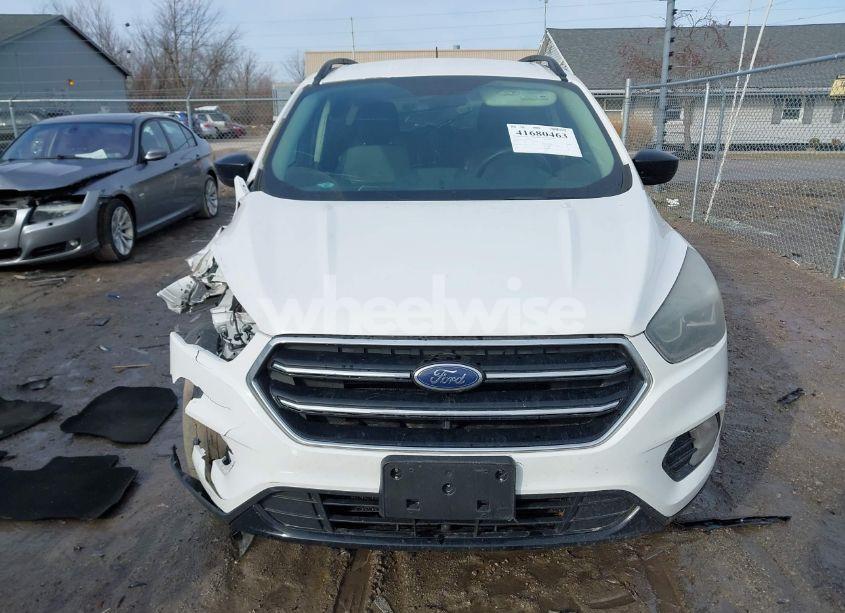Photo 12 of 2018 Ford Escape SE (VIN 1FMCU9GD5JUA15307)