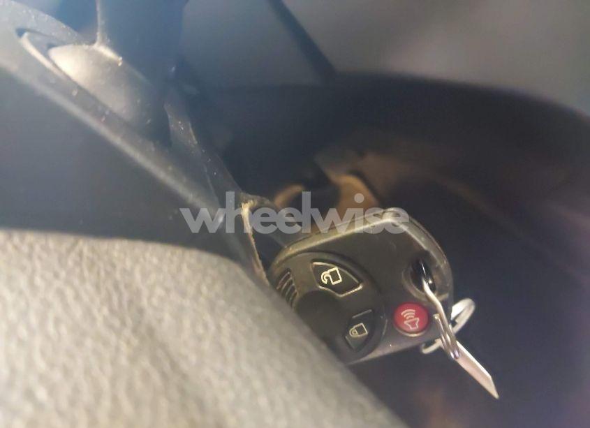 Photo 11 of 2018 Ford Escape SE (VIN 1FMCU9GD5JUA30230)