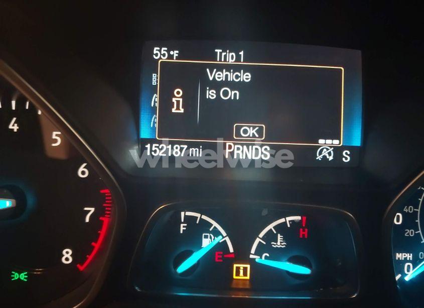 Photo 15 of 2018 Ford Escape SE (VIN 1FMCU9GD5JUA30230)