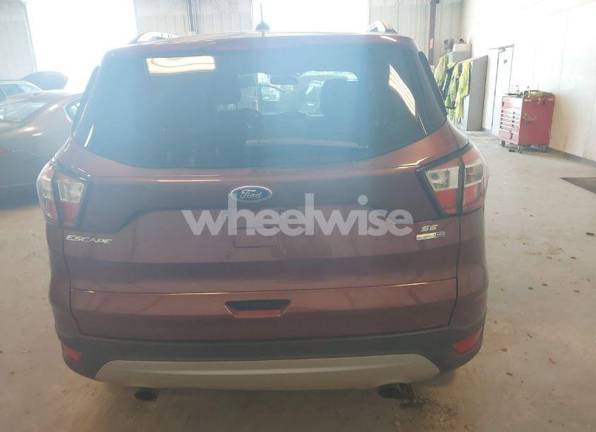 Photo 16 of 2018 Ford Escape SE (VIN 1FMCU9GD5JUA30230)