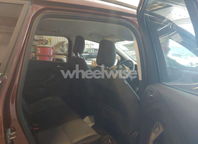 Photo 8 of 2018 Ford Escape SE (VIN 1FMCU9GD5JUA30230)