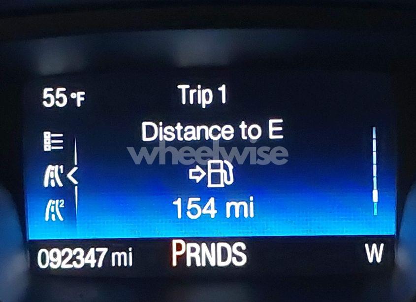 Photo 15 of 2018 Ford Escape SE (VIN 1FMCU9GD5JUA32186)