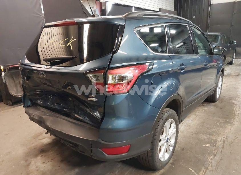 Photo 4 of 2018 Ford Escape SE (VIN 1FMCU9GD5JUA32186)