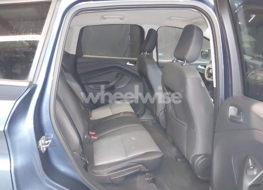 Photo 8 of 2018 Ford Escape SE (VIN 1FMCU9GD5JUA32186)