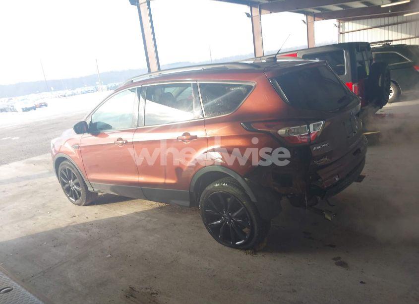 Photo 14 of 2018 Ford Escape SE (VIN 1FMCU9GD5JUA47397)