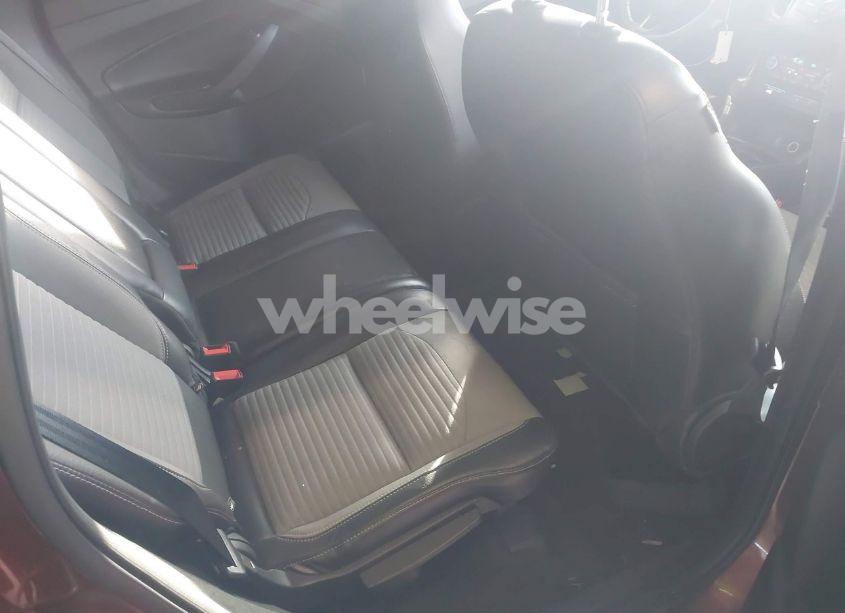 Photo 8 of 2018 Ford Escape SE (VIN 1FMCU9GD5JUA47397)