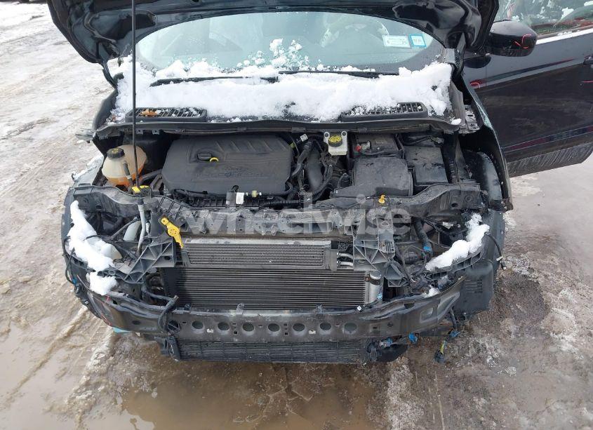 Photo 10 of 2018 Ford Escape SE (VIN 1FMCU9GD5JUA61882)