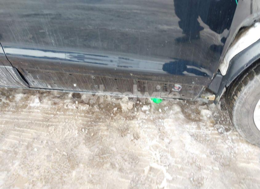 Photo 17 of 2018 Ford Escape SE (VIN 1FMCU9GD5JUA61882)