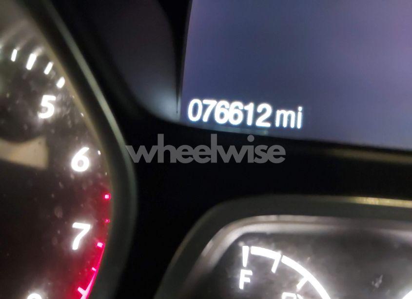 Photo 15 of 2018 Ford Escape SE (VIN 1FMCU9GD5JUA76883)