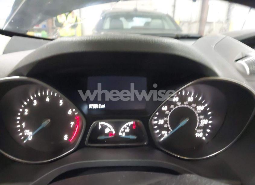 Photo 7 of 2018 Ford Escape SE (VIN 1FMCU9GD5JUA76883)