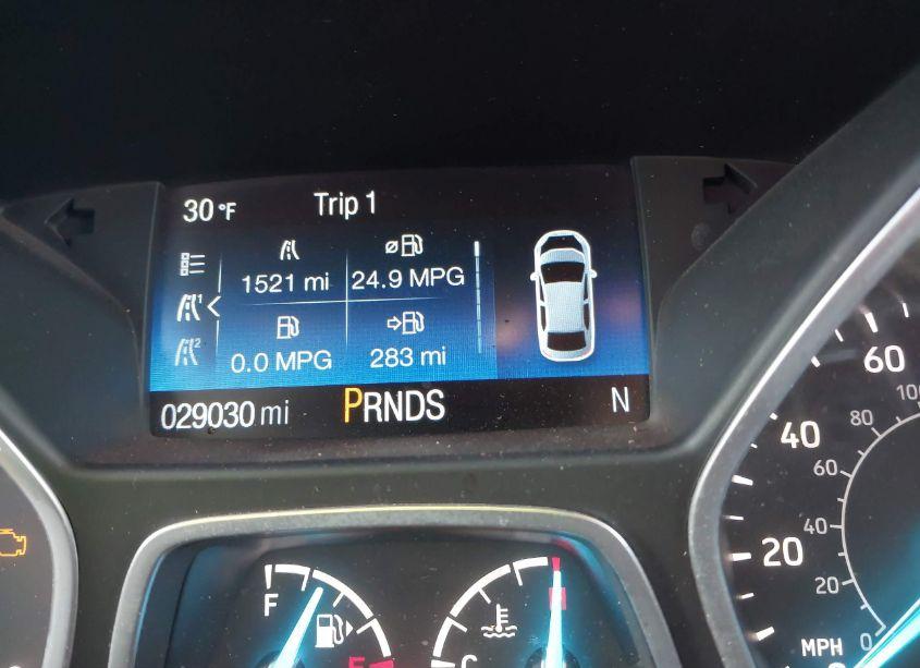 Photo 15 of 2018 Ford Escape SE (VIN 1FMCU9GD5JUB02852)