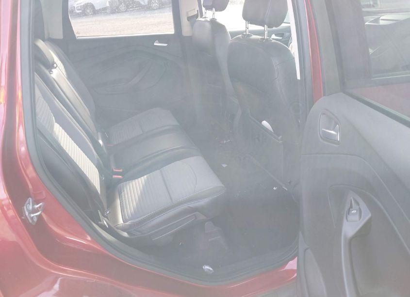 Photo 8 of 2018 Ford Escape SE (VIN 1FMCU9GD5JUB02852)