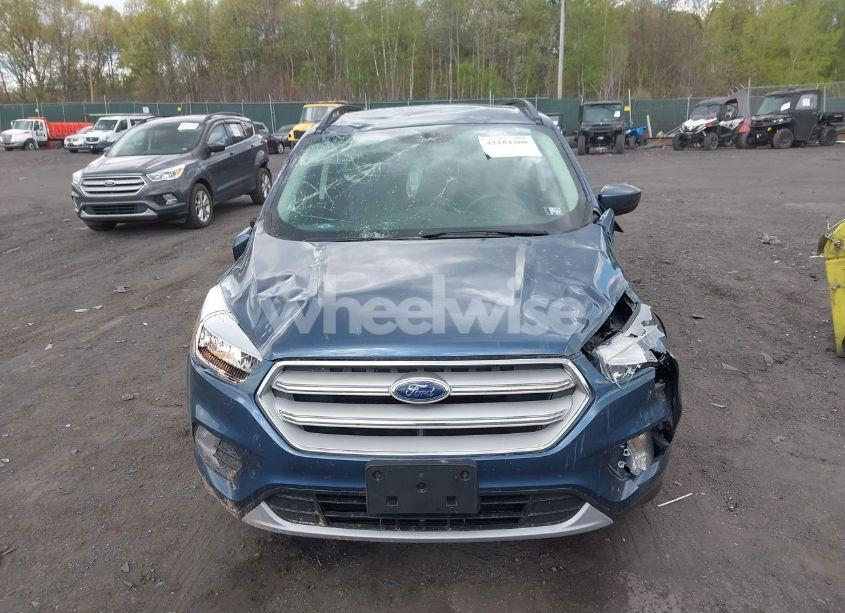 Photo 12 of 2018 Ford Escape SE (VIN 1FMCU9GD5JUC25602)