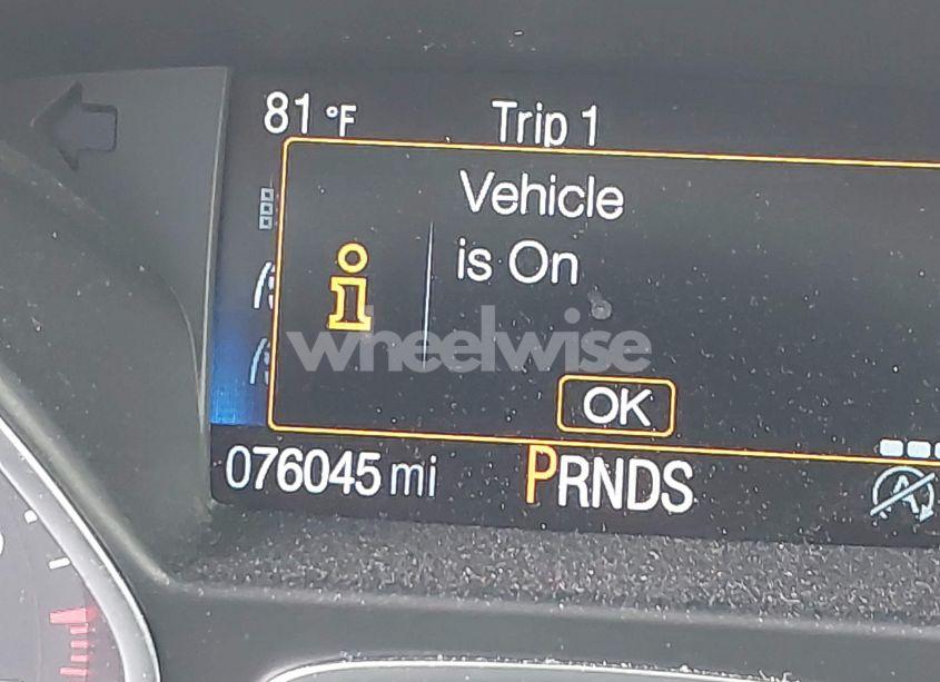 Photo 15 of 2018 Ford Escape SE (VIN 1FMCU9GD5JUC25602)