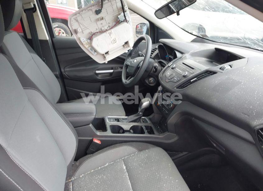 Photo 5 of 2018 Ford Escape SE (VIN 1FMCU9GD5JUC25602)