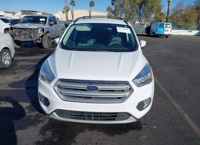 Photo 12 of 2018 Ford Escape SE (VIN 1FMCU9GD5JUC32582)