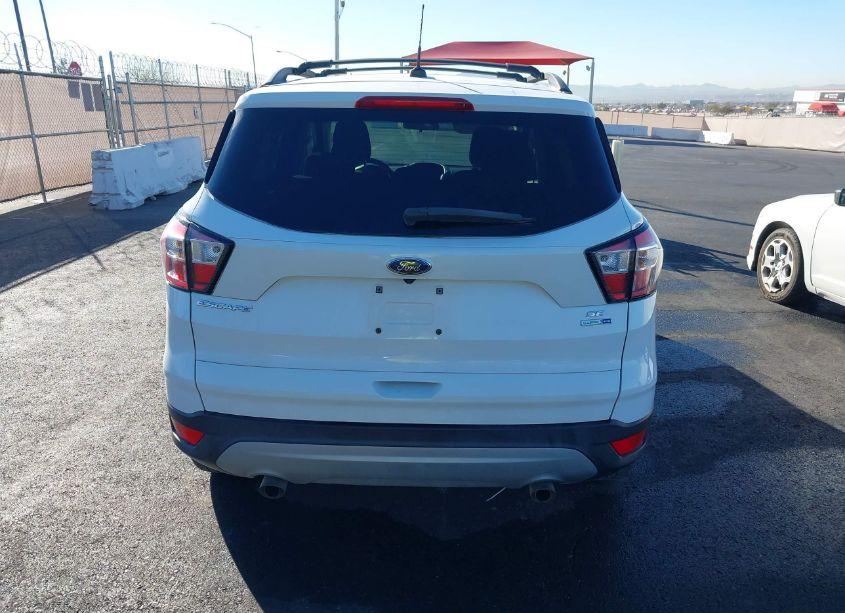 Photo 16 of 2018 Ford Escape SE (VIN 1FMCU9GD5JUC32582)