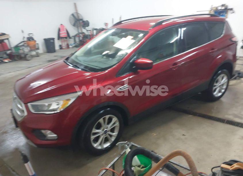 Photo 2 of 2018 Ford Escape SE (VIN 1FMCU9GD5JUD01982)