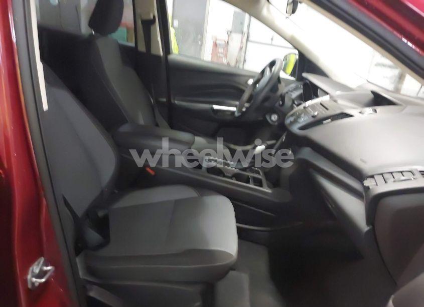 Photo 5 of 2018 Ford Escape SE (VIN 1FMCU9GD5JUD01982)