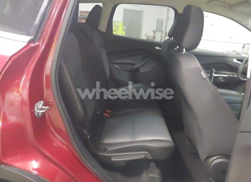 Photo 8 of 2018 Ford Escape SE (VIN 1FMCU9GD5JUD01982)