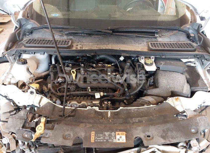 Photo 10 of 2019 Ford Escape SE (VIN 1FMCU9GD5KUA04227)