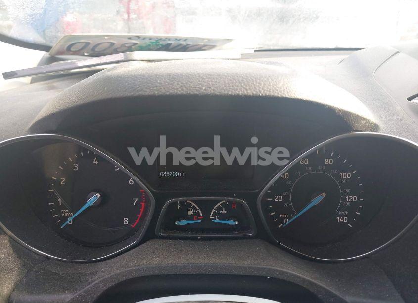 Photo 7 of 2019 Ford Escape SE (VIN 1FMCU9GD5KUA06575)
