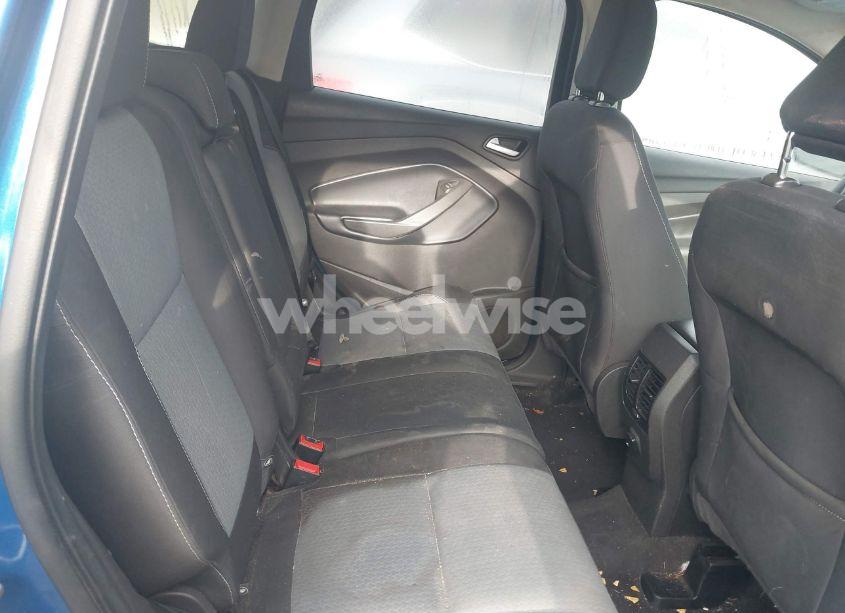 Photo 8 of 2019 Ford Escape SE (VIN 1FMCU9GD5KUA06575)