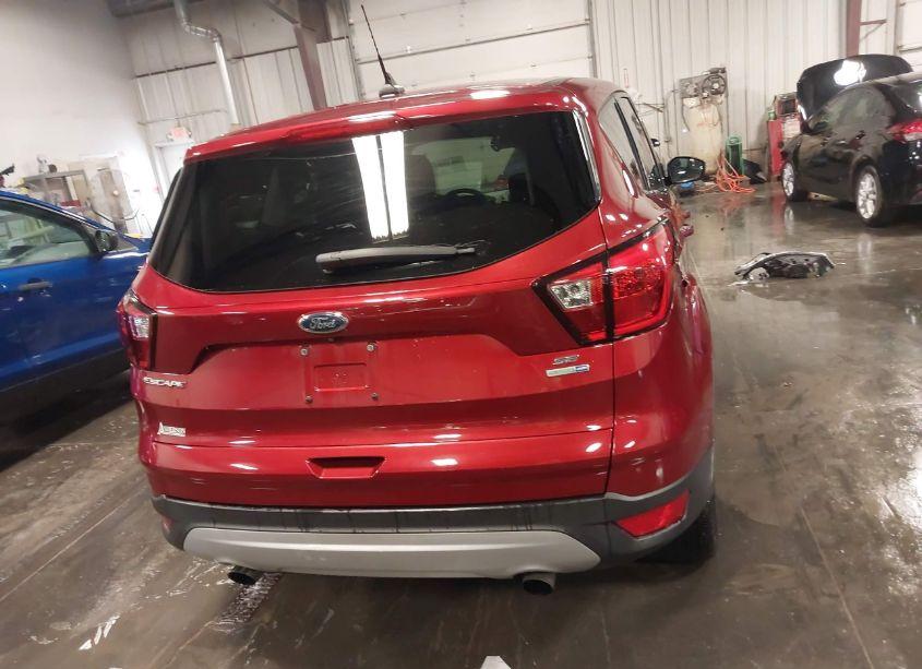 Photo 17 of 2019 Ford Escape SE (VIN 1FMCU9GD5KUA18662)