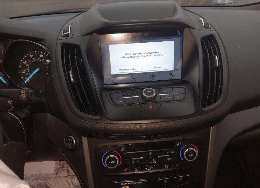 Photo 21 of 2019 Ford Escape SE (VIN 1FMCU9GD5KUA86086)