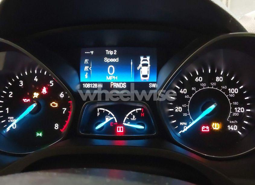 Photo 7 of 2019 Ford Escape SE (VIN 1FMCU9GD5KUA98867)