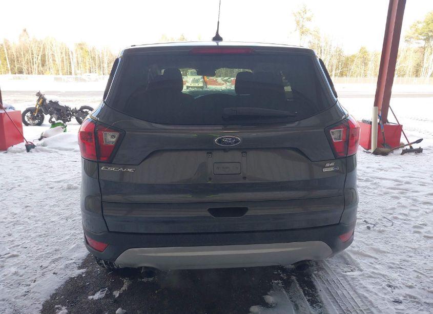 Photo 16 of 2019 Ford Escape SE (VIN 1FMCU9GD5KUB30684)