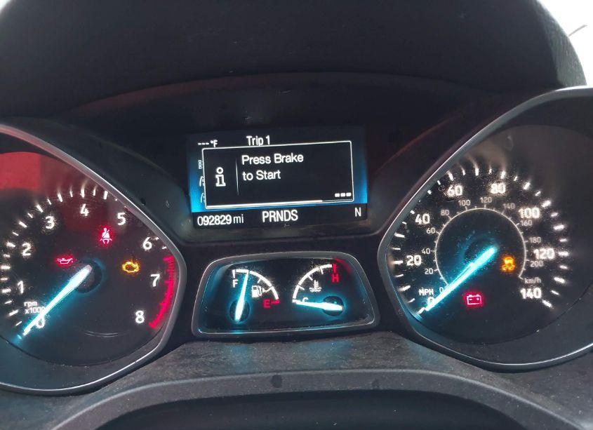 Photo 7 of 2019 Ford Escape SE (VIN 1FMCU9GD5KUB50952)