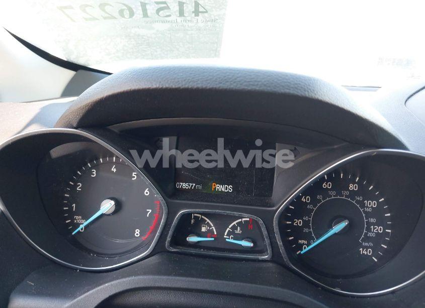 Photo 7 of 2019 Ford Escape SE (VIN 1FMCU9GD5KUB53916)