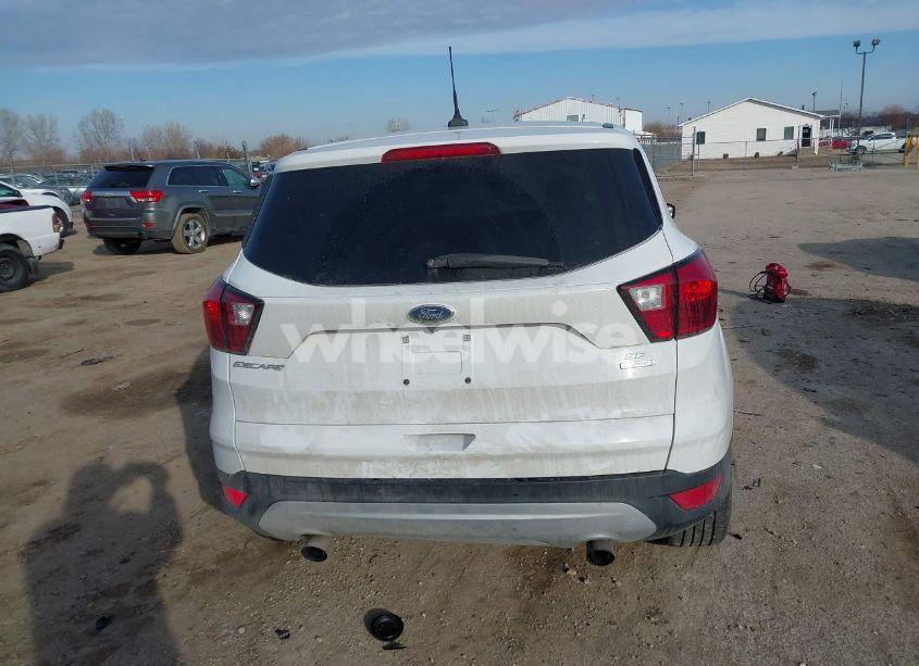 Photo 17 of 2019 Ford Escape SE (VIN 1FMCU9GD5KUB72305)