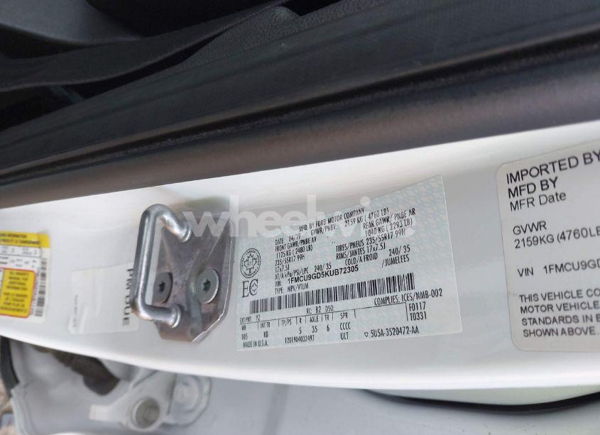 Photo 9 of 2019 Ford Escape SE (VIN 1FMCU9GD5KUB72305)