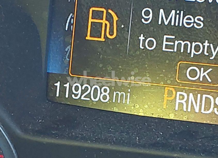 Photo 16 of 2019 Ford Escape SE (VIN 1FMCU9GD5KUC24497)