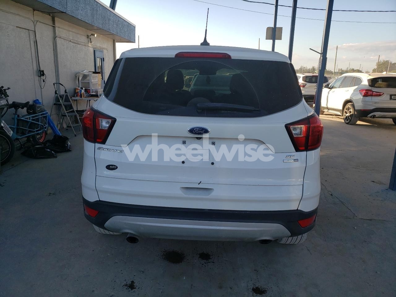 Photo 6 of 2019 FORD ESCAPE SE N/A (VIN 1FMCU9GD5KUC42742)