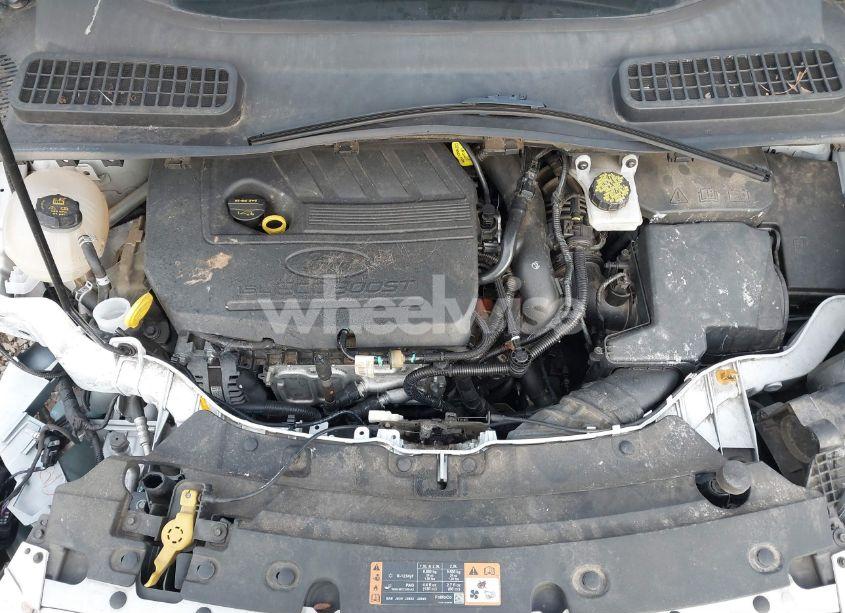 Photo 10 of 2017 Ford Escape SE (VIN 1FMCU9GD6HUC06941)